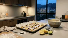 Cómo lograr galletas de limón y arándanos bien suaves: el detalle que marca la diferencia